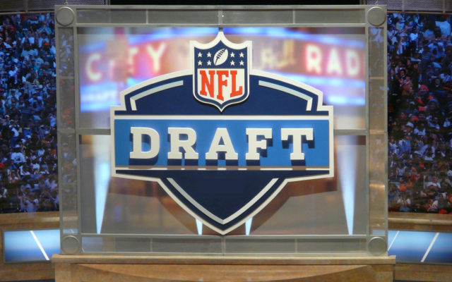 Mock Draft Monday 4/3/23 – Chiefs trade-up scenarios